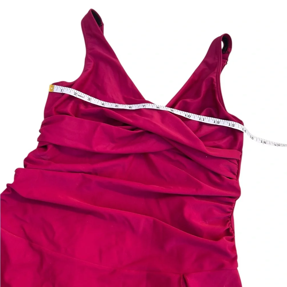 Hilor one piece swim dress dark‎ pink size 10 underwire
